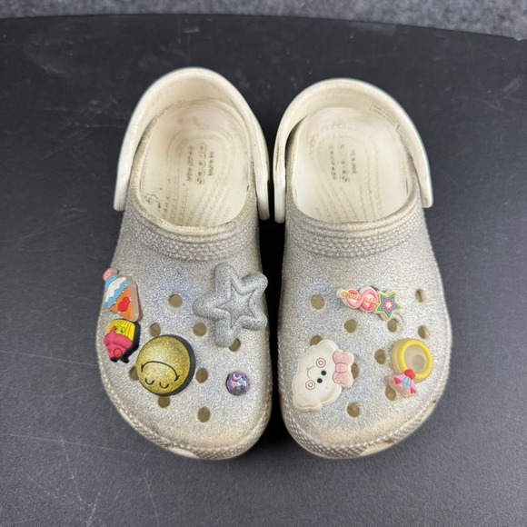 Crocs Kids C 10 Classic Silver Glitter Clog with Jibbitz Charms Shoes - Picture 1 of 10